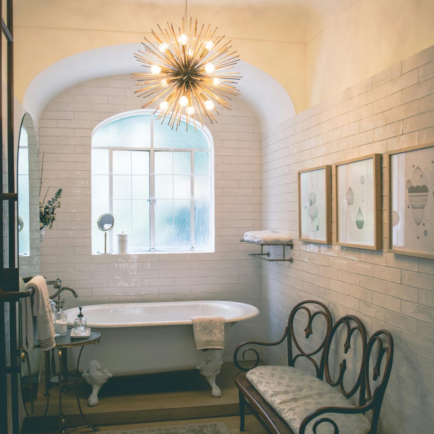 Bathroom Room With Pendant Lamp And Area Rug